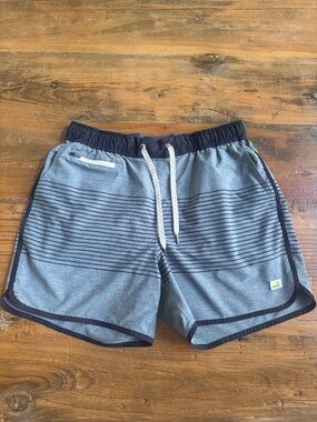 Vuori Athletic Shorts (unlined)